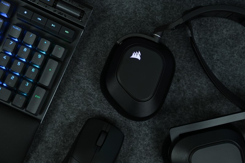 克服无线外设的致命短板，美商海盗船HS80 RGB无线游戏耳机评测