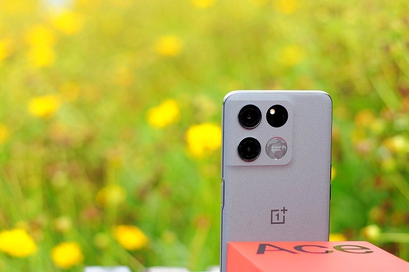 一加Ace竞速版体验：2K手机价位中的全能手