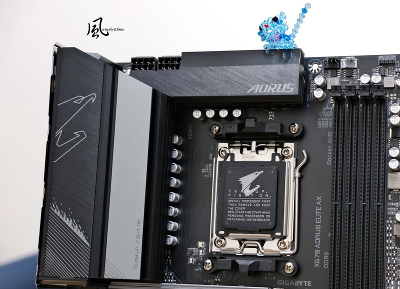 AMD Ryzen 9 7950X搭载X670 AORUS ELITE AX水冷降压实测