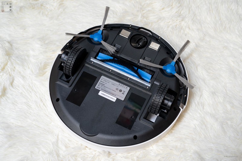 毛孩子专属的扫地机，净毛吸尘都在行，浦瑞克N8Plus宠物净毛宝上手