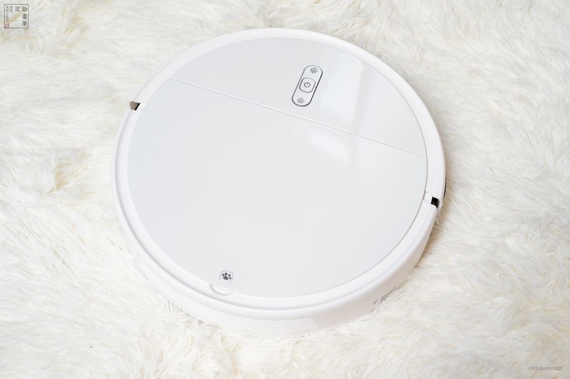 毛孩子专属的扫地机，净毛吸尘都在行，浦瑞克N8Plus宠物净毛宝上手