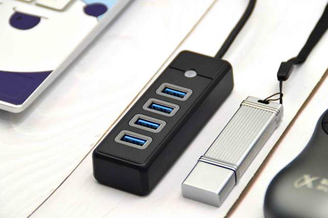 四口同读即插即用，奥睿科USB 3.0口袋集线器解决U口紧张瓶颈问题