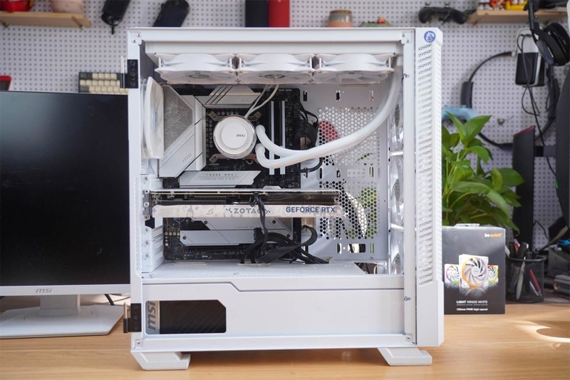 寒冰之美，冷酷到底——微星寒冰E360白色限定版散热器来袭！