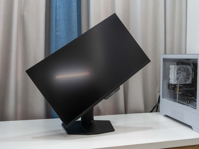 高清高刷全都要，微星MAG 274UPDF E16M双模MiniLED显示器晒单