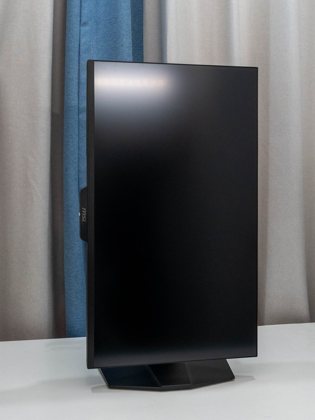 高清高刷全都要，微星MAG 274UPDF E16M双模MiniLED显示器晒单