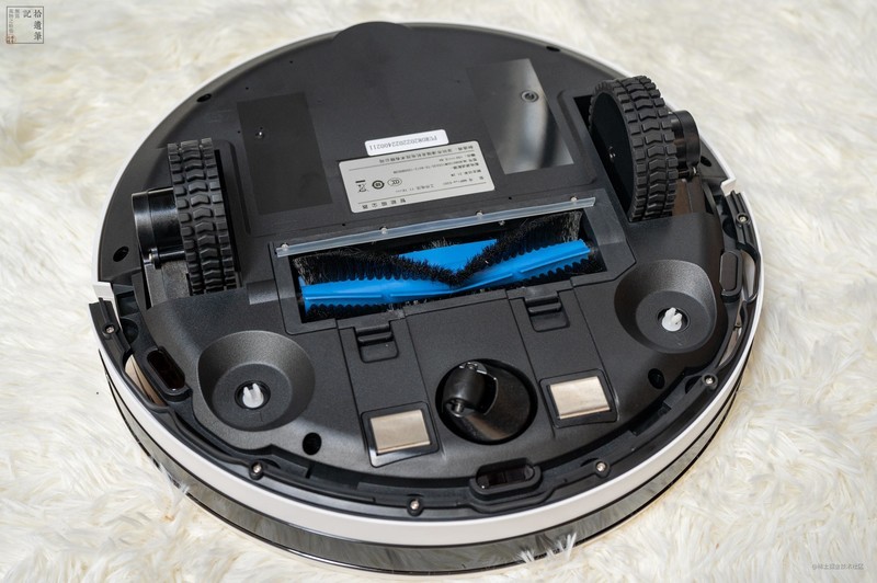 毛孩子专属的扫地机，净毛吸尘都在行，浦瑞克N8Plus宠物净毛宝上手
