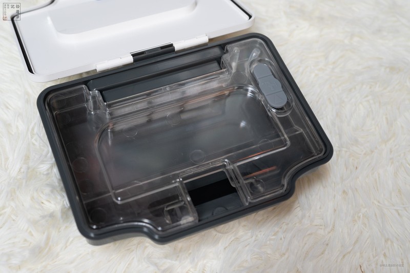 毛孩子专属的扫地机，净毛吸尘都在行，浦瑞克N8Plus宠物净毛宝上手