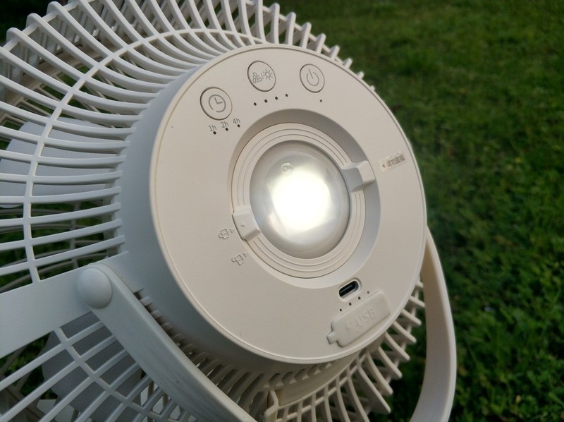 降温纳凉好物，夏季露营更凉爽：七彩叮当户外电扇体验