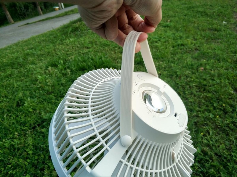 降温纳凉好物，夏季露营更凉爽：七彩叮当户外电扇体验