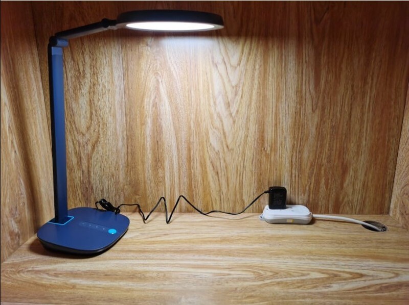 小学生护眼台灯怎么选？分享七个实用的挑选台灯小技巧