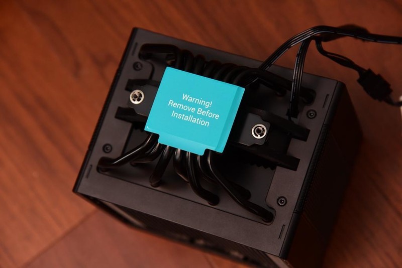 大容量，高频率，48G宏碁掠夺者Hermes冰刃轻松实现8400MHz ！