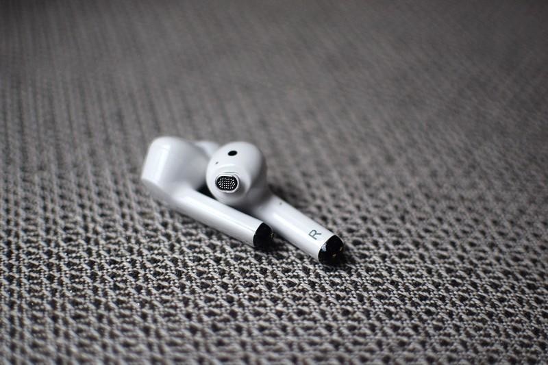 町石TINX助听器 让听障人士感受自然真实的声音