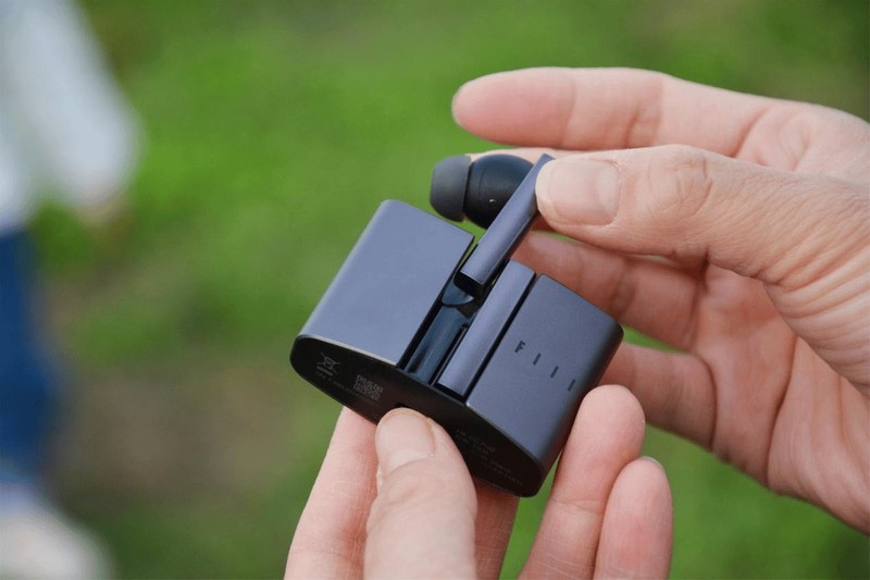 百元蓝牙耳机哪个好？求推荐性价比高的蓝牙耳机分享