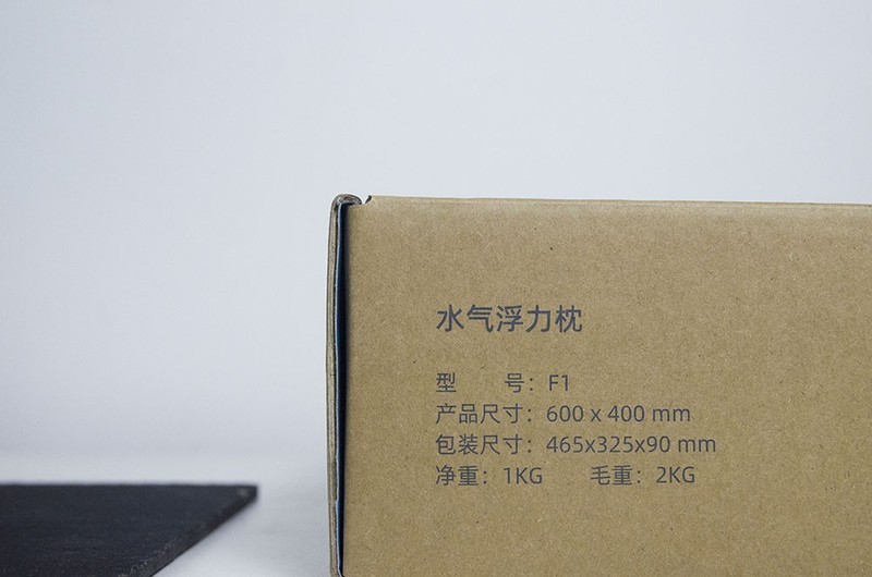 热得睡不着？入手添眠水气浮力枕来解决入睡困难的难题
