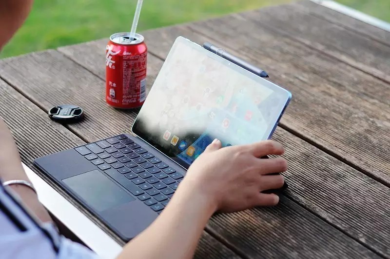 618蓝厂好物推荐：手机 平板 耳机，全部都带回家