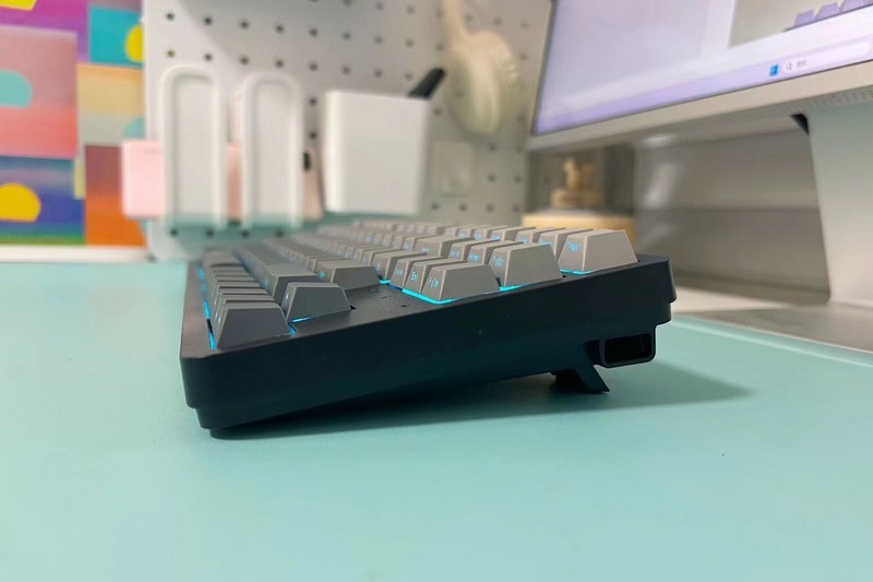 两百多元的惊喜！堆料十足的达尔优EK87 Pro机械键盘