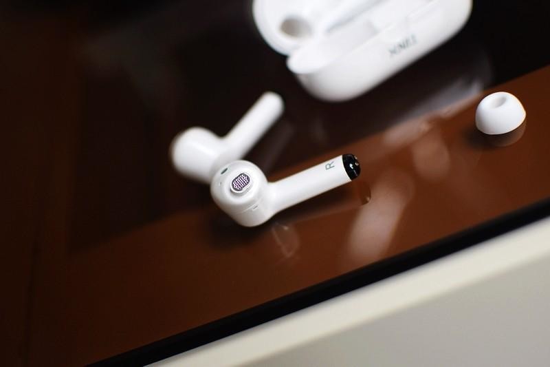 町石TINX助听器 让听障人士感受自然真实的声音