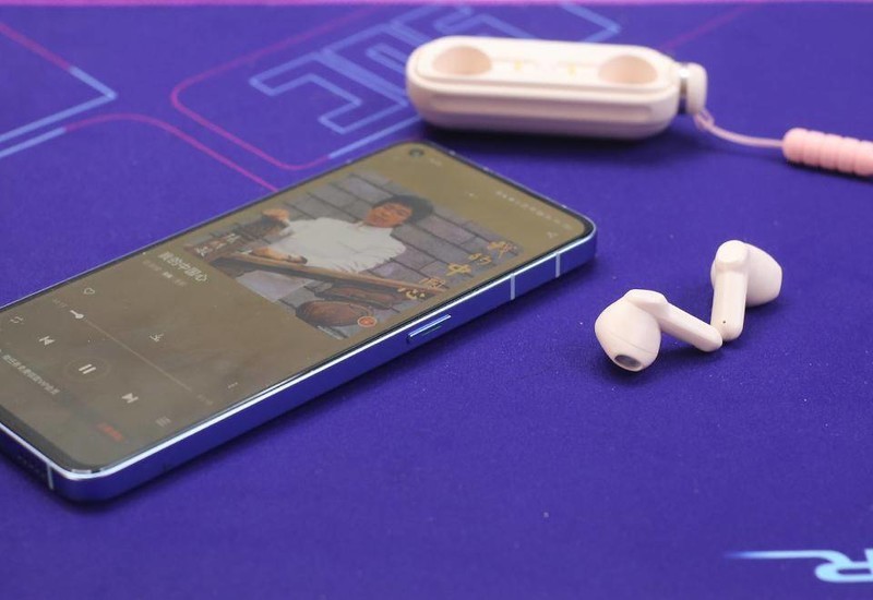 颜值超高，设计精妙，南 卡小音舱Lite2真无线蓝牙耳机