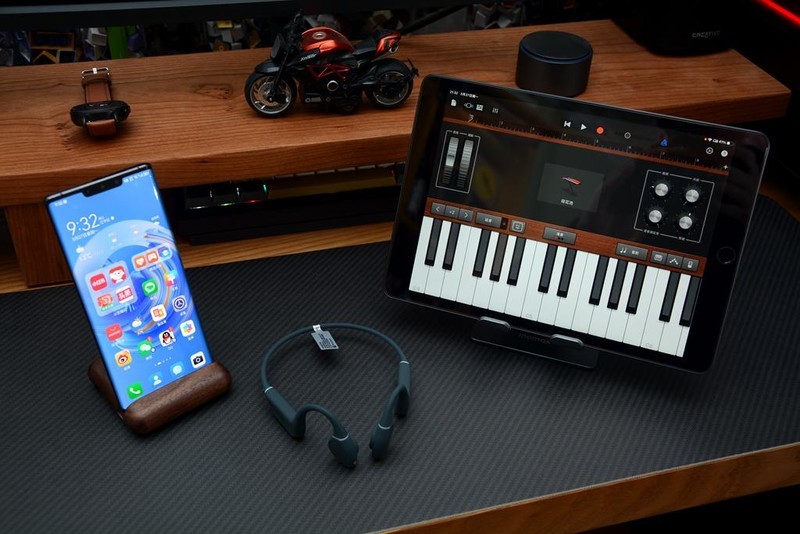 骨传导加持、运动伴侣，创新Outlier Free蓝牙耳机开箱