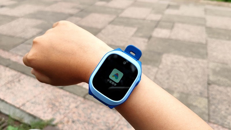 无游戏不沉迷,精准定位拿捏,米兔儿童电话手表C7A首发评测