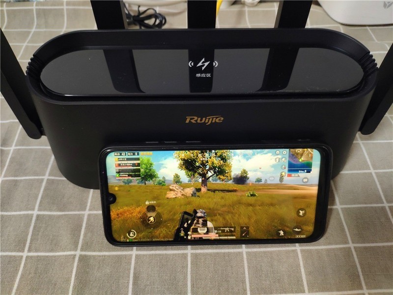 锐捷蜂鸟旗舰版路由器评测：全屋WiFi满格，从未如此简单