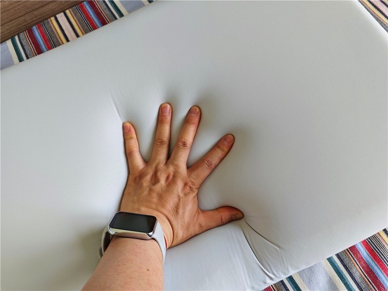 米家记忆棉深睡枕，双面享受，让美梦触手可及！