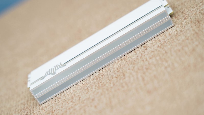 颜值性能我全都要，影驰金属大师5080评测&白色海景房主机分享