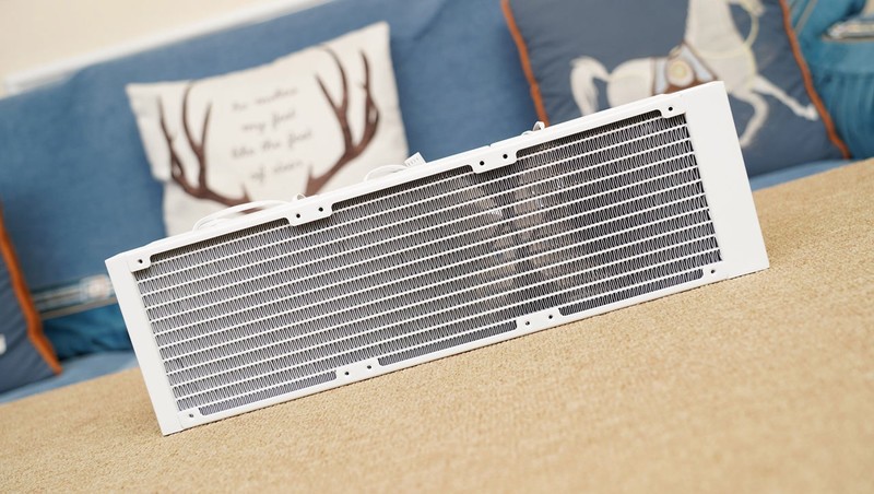 颜值性能我全都要，影驰金属大师5080评测&白色海景房主机分享