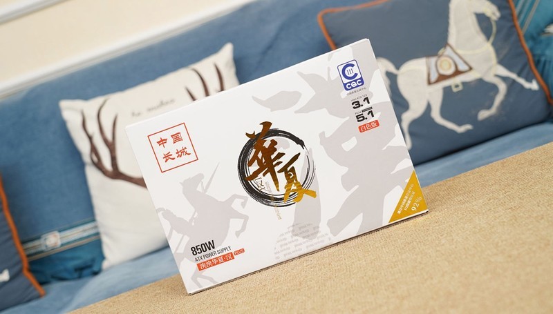 颜值性能我全都要，影驰金属大师5080评测&白色海景房主机分享