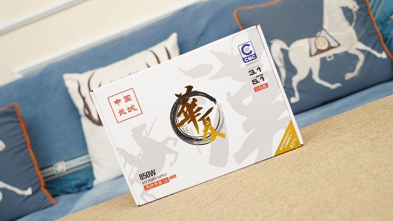 颜值性能我全都要，影驰金属大师5080评测&白色海景房主机分享