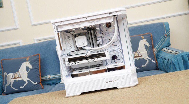 颜值性能我全都要，影驰金属大师5080评测&白色海景房主机分享