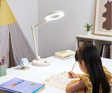儿童护眼灯排行榜：2025年十大专业护眼灯品牌深度解析