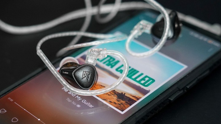 KZ-ZEXpro静电三单元耳机评测：物超所值 体验平民法拉利