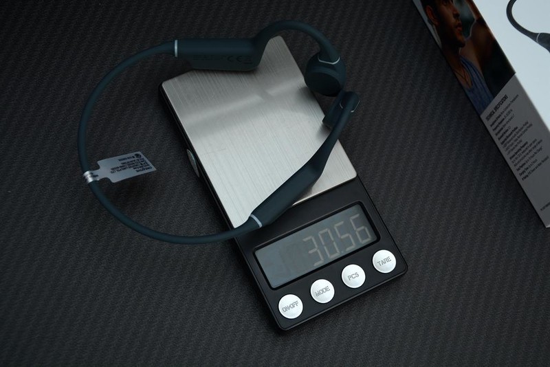 骨传导加持、运动伴侣，创新Outlier Free蓝牙耳机开箱