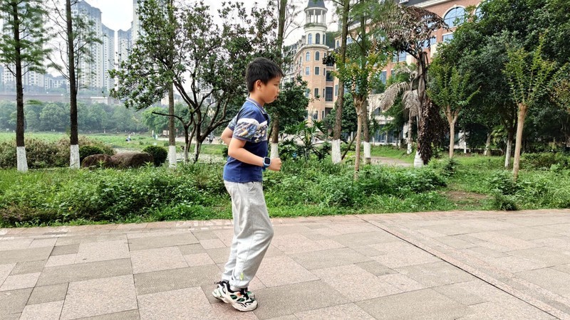 无游戏不沉迷,精准定位拿捏,米兔儿童电话手表C7A首发评测