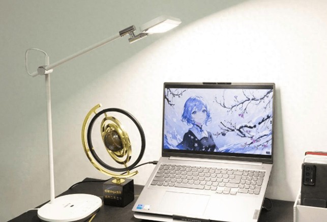 学生如何正确使用台灯？精选适合学生写作业的台灯