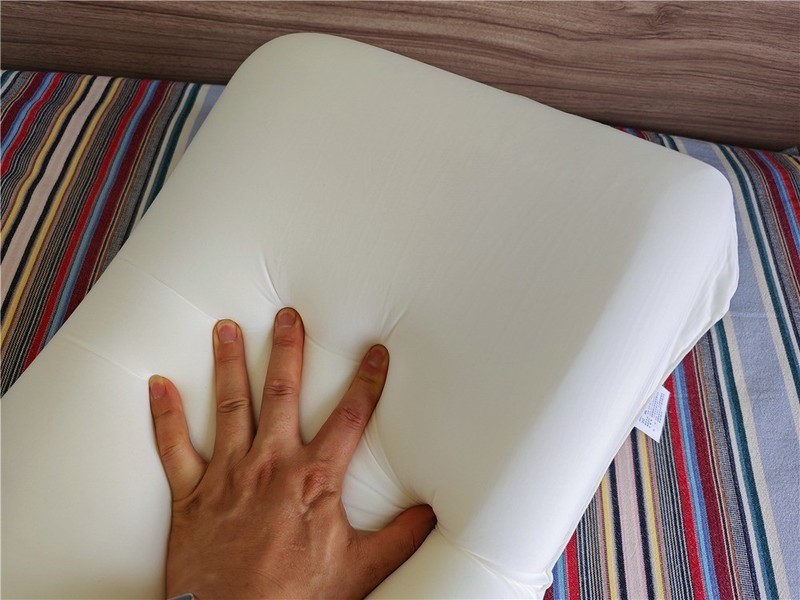 米家记忆棉深睡枕，双面享受，让美梦触手可及！