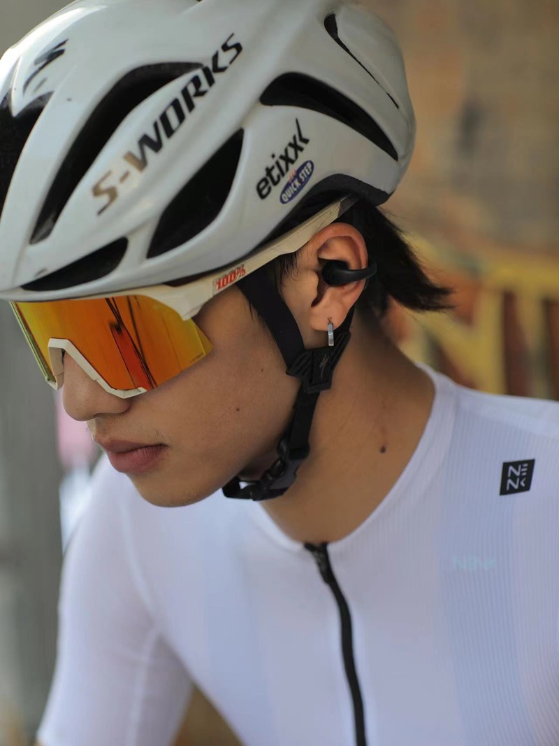 戴着earsopen骨聆城市骑行四小时后，决定之后的随性包里必须有它