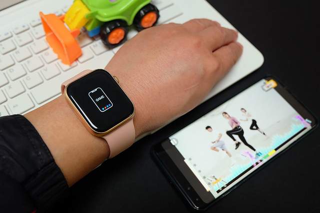 健康、游戏、运动、电话，一个都不能少，微穿戴W59手表体验