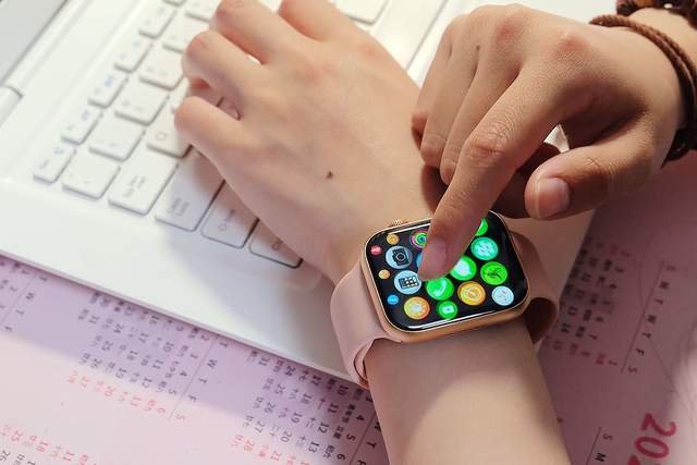 健康、游戏、运动、电话，一个都不能少，微穿戴W59手表体验