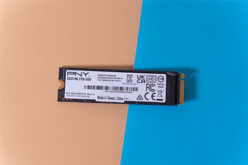 独立缓存+顶级性能，还支持个人送保，PNY CS3140固态上手评测！