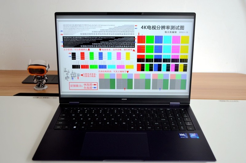 英特尔这牙膏挤爆了！Ultra 5 125H有多强？荣耀MagicBook Pro 16首测