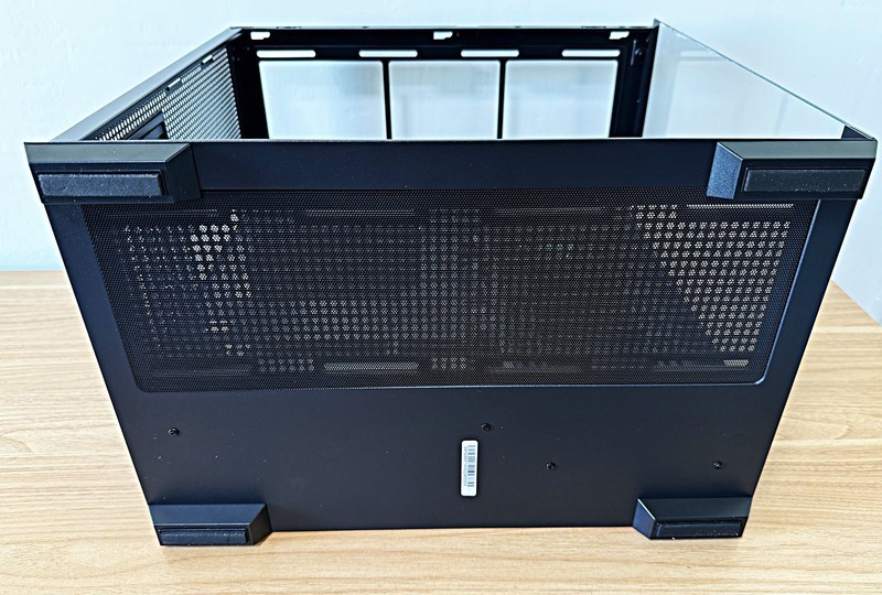 朋友装机非要低调一些，那就选钢影透EX海景房机箱黑色版吧