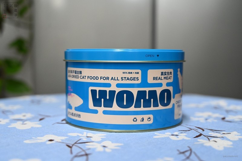 鲜香可口的国产WOMO风干猫粮，营养均衡肉量足，猫咪更爱吃