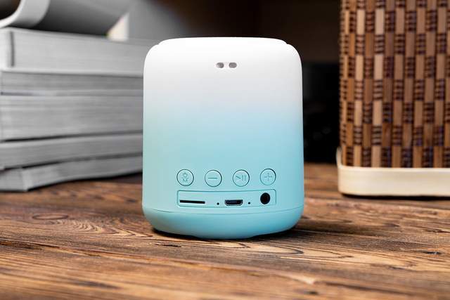 王心凌青睐有加，sanag塞那X6S渐变色音箱，来自英国的音质贵族