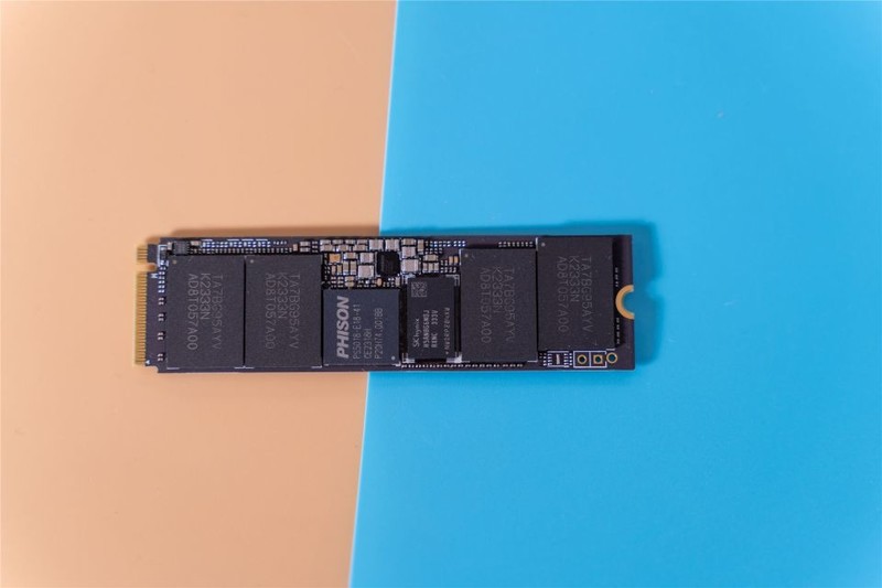 独立缓存+顶级性能，还支持个人送保，PNY CS3140固态上手评测！