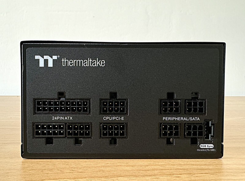 朋友装机非要低调一些，那就选钢影透EX海景房机箱黑色版吧