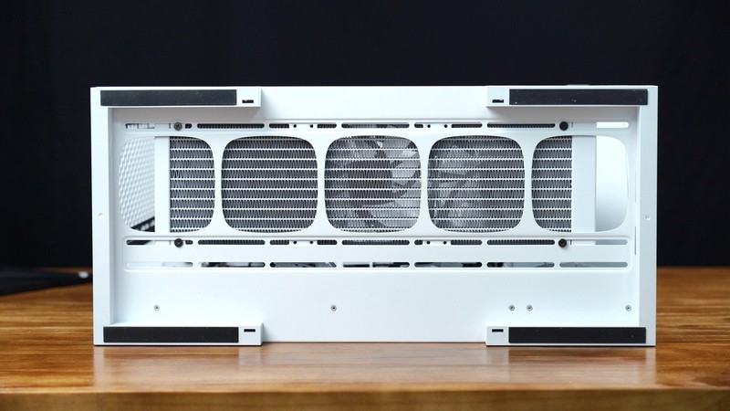 优化垂直风道几何未来罗汉装机show:12900K+吹雪Z690+XPG DDR5内存配置