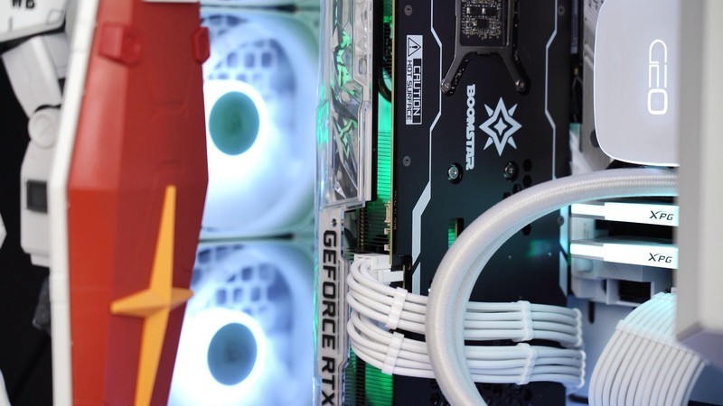 优化垂直风道几何未来罗汉装机show:12900K+吹雪Z690+XPG DDR5内存配置