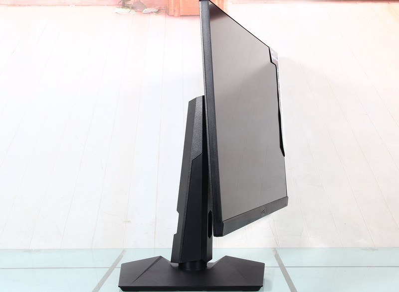 带来更大惊喜，让粉丝获得更大利益，游戏显示器选它就对了